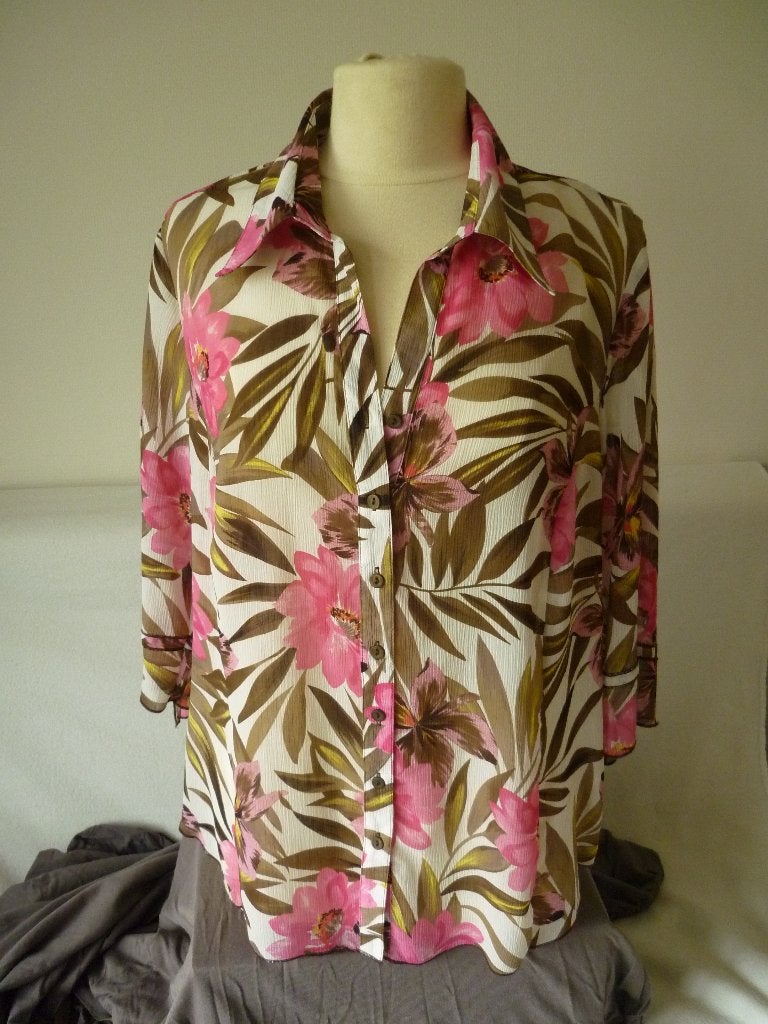 Canda blouse met bloemmotief maat 46, Canda, Ophalen of Verzenden, Zo goed als nieuw, Maat 46/48 (XL) of groter