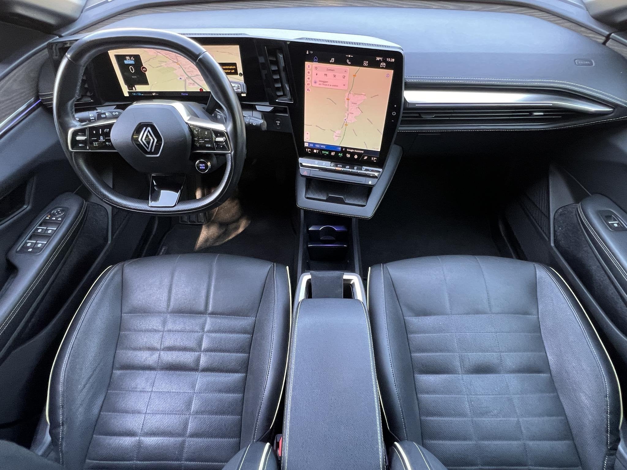 Renault Megane E-Tech EV60 Optimum Charge Iconic / Dealer on, Auto's, Dealer onderhouden, https://media-marktplaats.export.dv.nl/23600696215/document-1.pdf