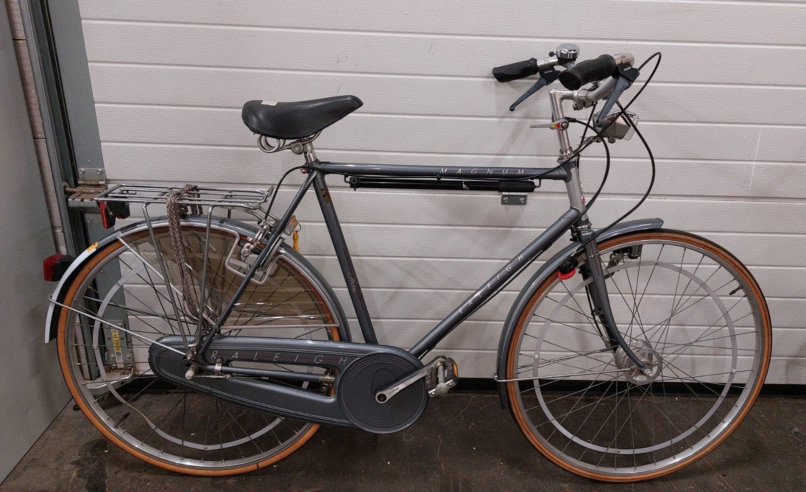 Fiets Raleigh Magnum OLDTIMER ALS NIEUW, Versnellingen, Zo goed als nieuw, 57 tot 61 cm, Trommelrem