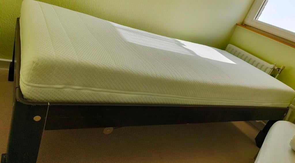 Auping Auronde bed + verhogers 90 cm x 200 cm, Huis en Inrichting, Slaapkamer | Bedden, Ophalen, 90 cm, Eenpersoons, Bruin