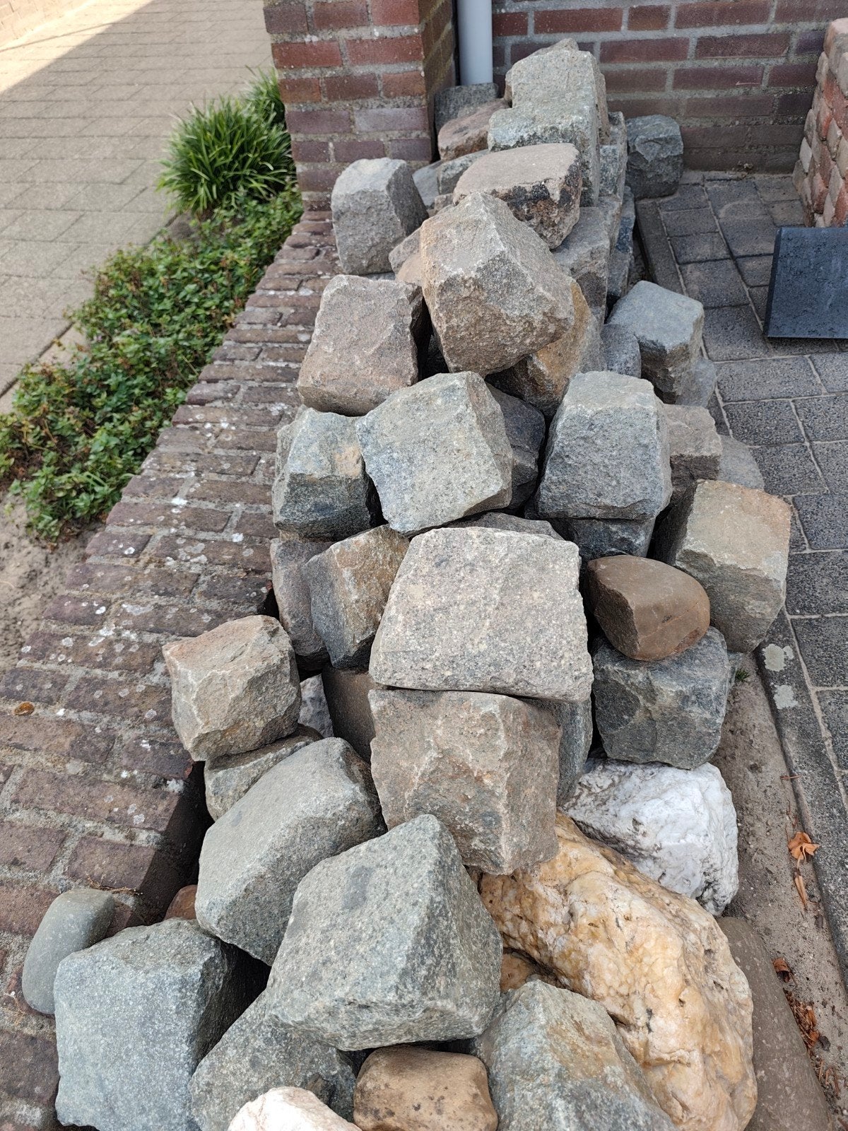 Basalt keien, Ophalen, Grijs, Basalt, Kei