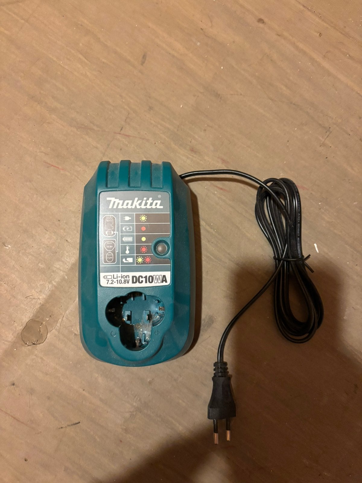 Makita accu lader + accu, Ophalen of Verzenden, Zo goed als nieuw