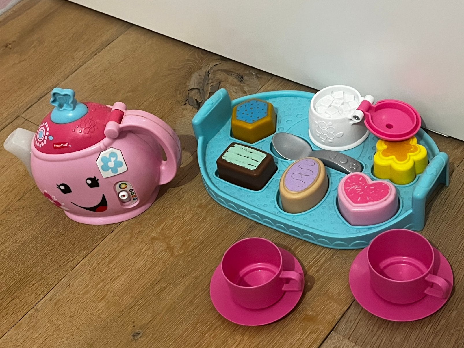Theepot met geluid, Ophalen, Zo goed als nieuw, Speelset, Met geluid