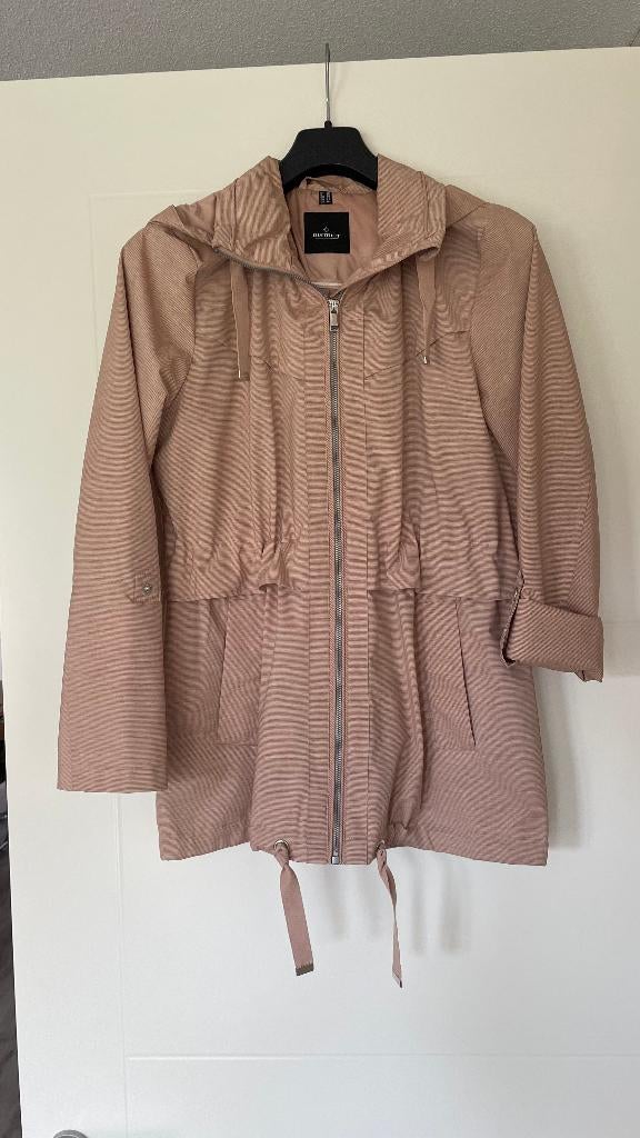 Nieuw: Zomerjack van District, Maat 38/40 (M), Beige, Nieuw, Ophalen of Verzenden