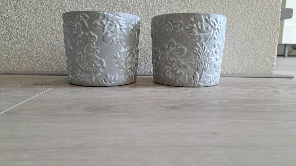 2 grijze bloempotten, Tuin en Terras, Gebruikt, Rond, Binnen, Ophalen of Verzenden