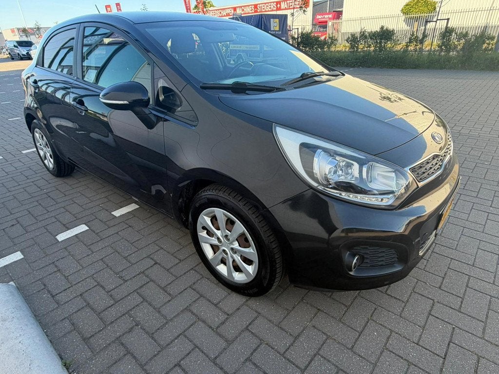 Kia Rio 1.1 CRDi Super Pack Airco Nieuwe APK, Auto's, Voorwielaandrijving, Euro 5, Gebruikt, Automatische klimaatregeling