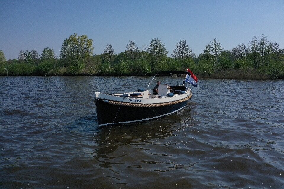 Robuuste WECO open sloep  van 8,25 m x 3,00 m, Watersport en Boten, Binnenboordmotor, 1.00 - 1.50 meter, 42 pk, Diesel