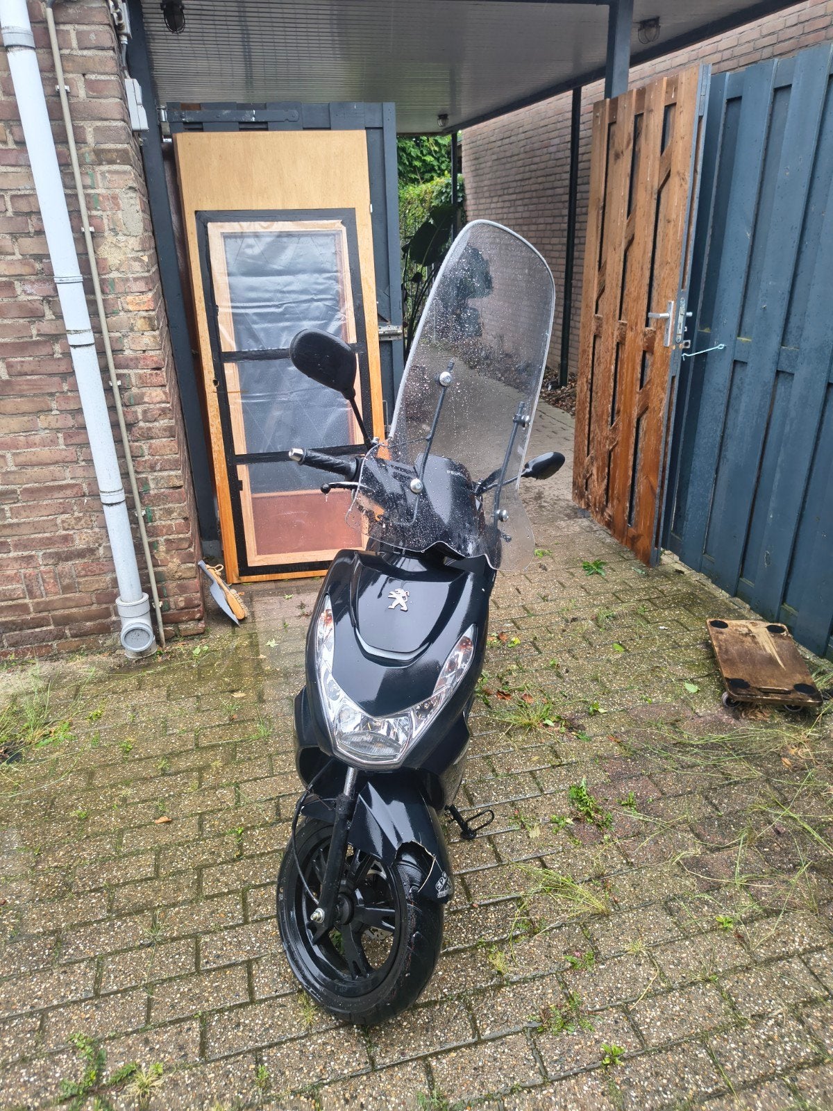 Peugeot Kisbee 2021 Black Edition opknapper, Ophalen, Gebruikt, Benzine, Overige modellen