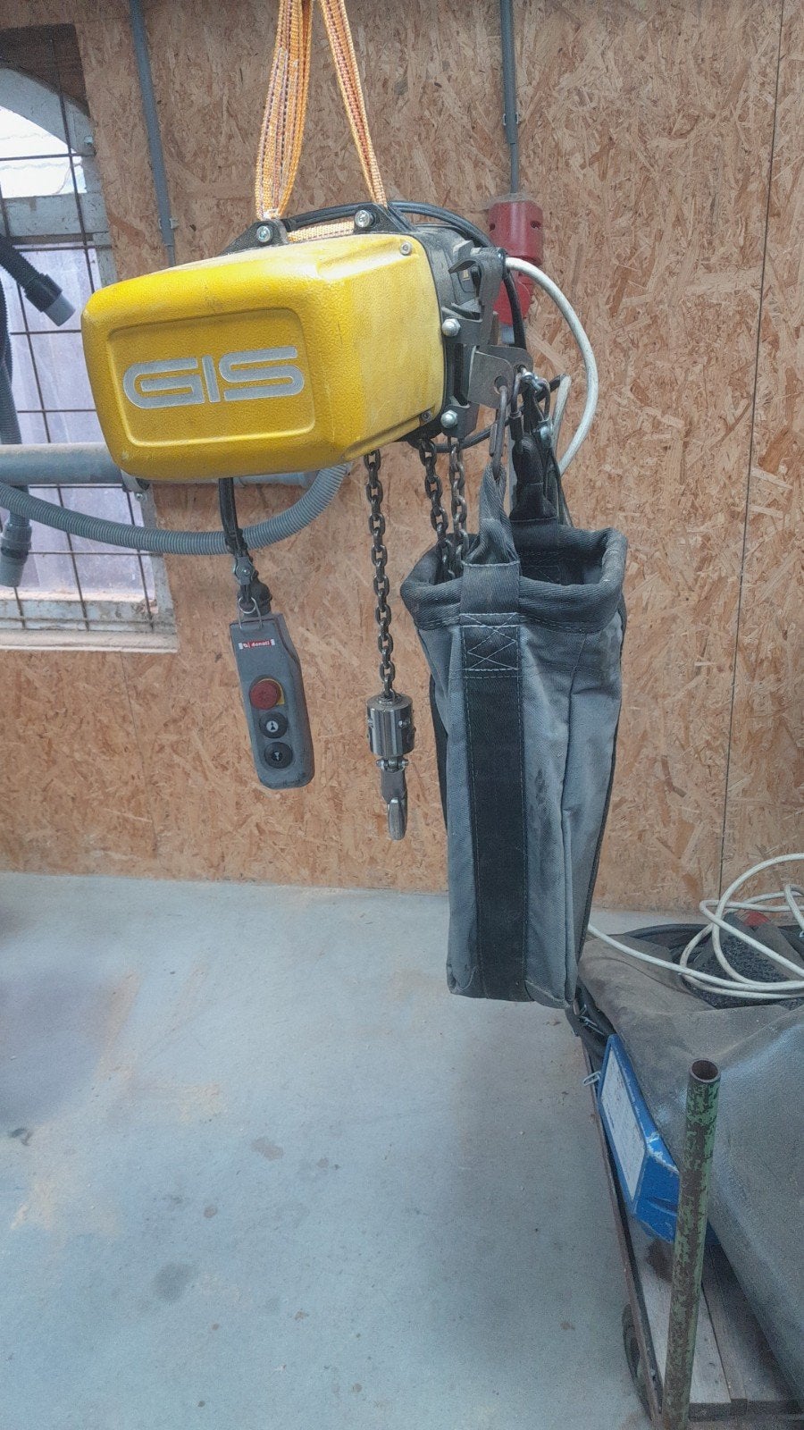 GIS GP 500/1 Elektrische Kettingtakel - 250 kg, Ophalen, Gebruikt, Elektrisch