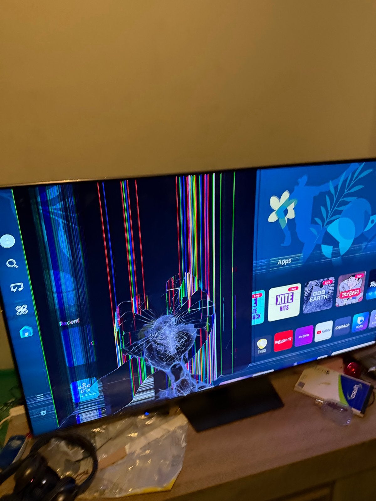 kapot scherm - ideaal voor onderdelen, Ophalen, QLED, 120 Hz, Samsung