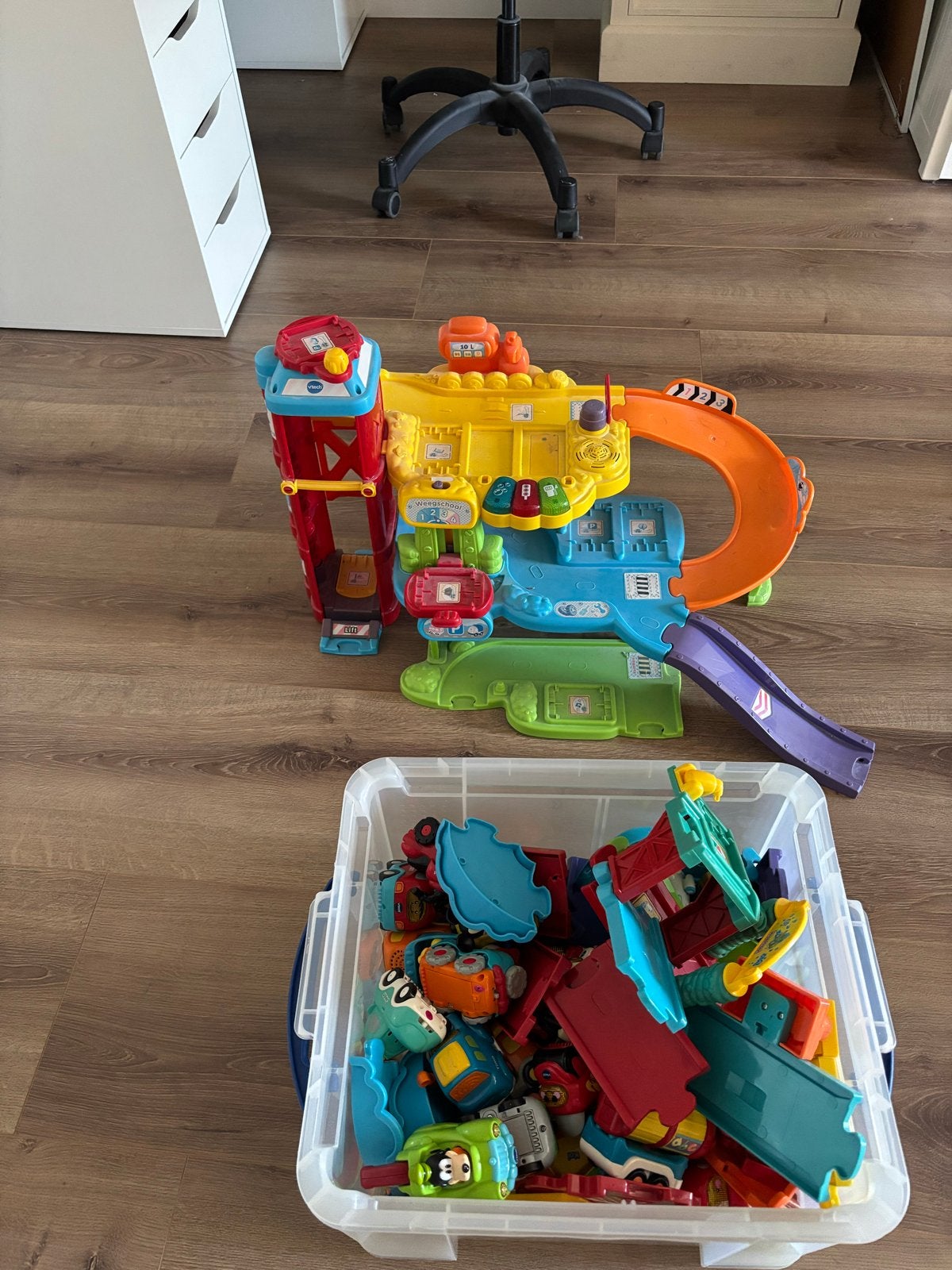 Toet Toet Auto's Garage en Grote Verzameling Voertuigen, Kinderen en Baby's, Speelgoed | Speelgoedvoertuigen, Ophalen, Gebruikt
