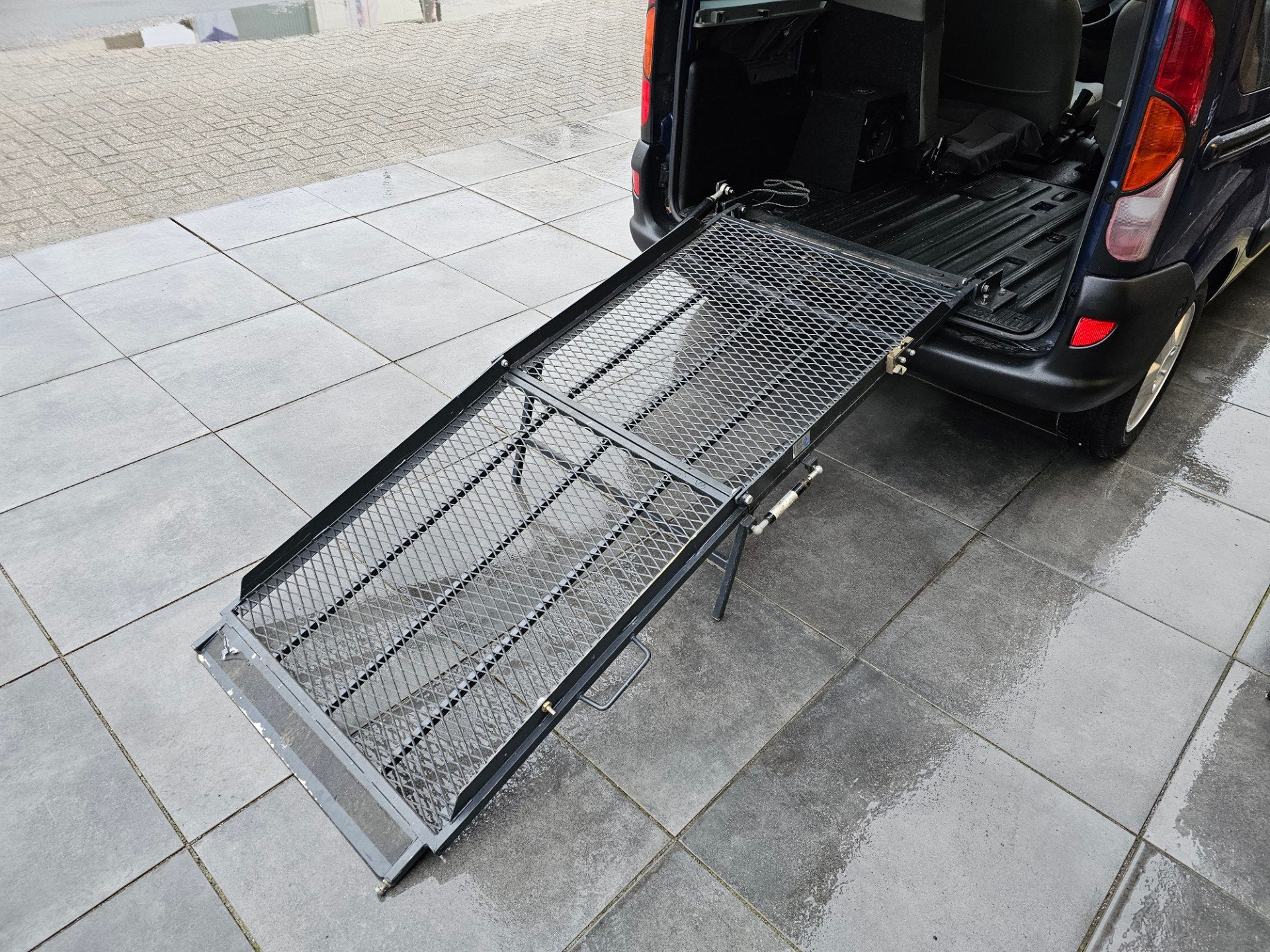 Renault Kangoo 1.4 GOED LEZEN|Rolstoelauto|AUT|Airco|El.Ram, Auto's, Renault, Stof, Gebruikt, Huisgarantie, 4 cilinders