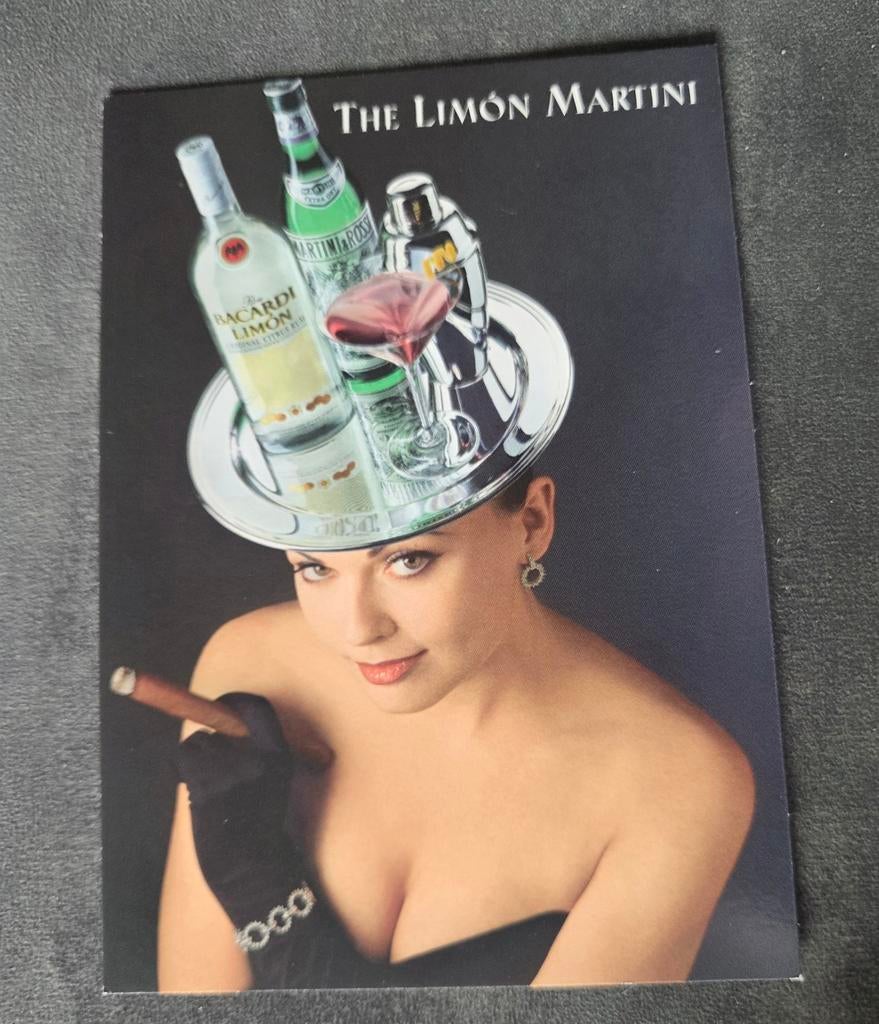 Bacardi Limón - Sexy vrouw met sigaar en dienblad op hoofd, Verzamelen, Verzenden, 1980 tot heden, Ongelopen, Overige thema's