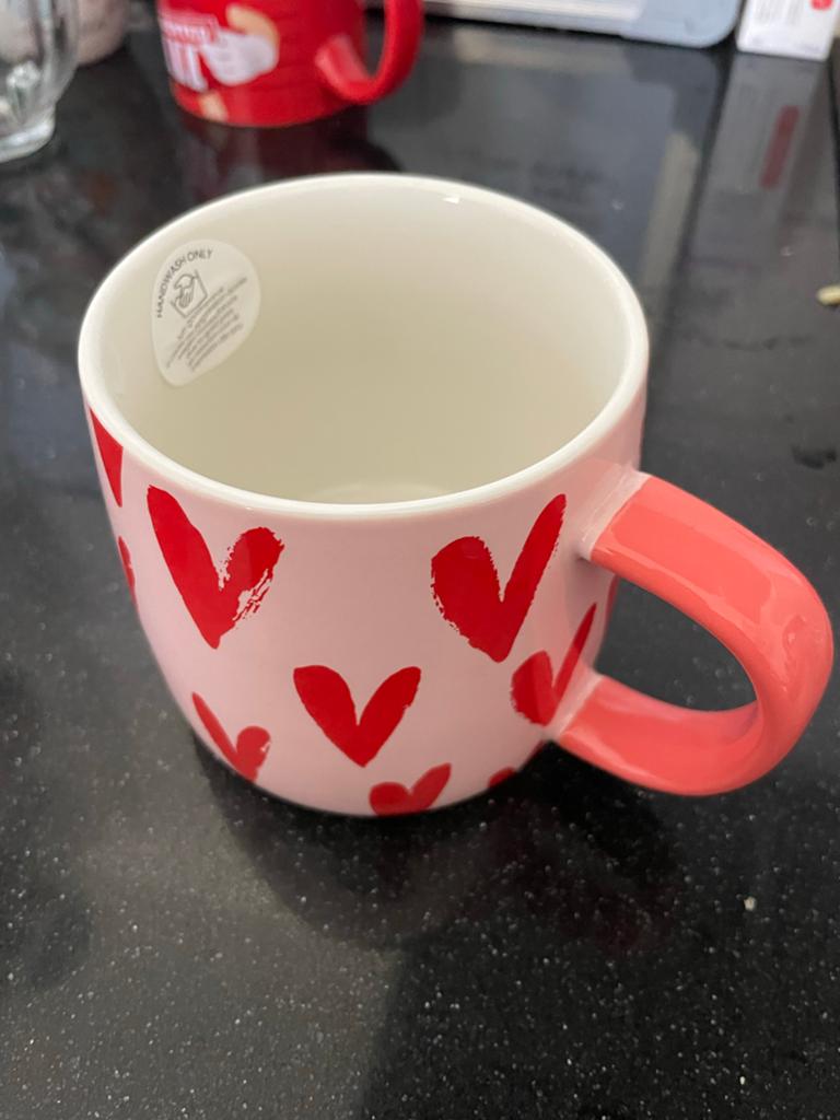 Mok met hartjespatroon - Roze en rood, Huis en Inrichting, Ophalen, Overige typen, Zo goed als nieuw, Roze