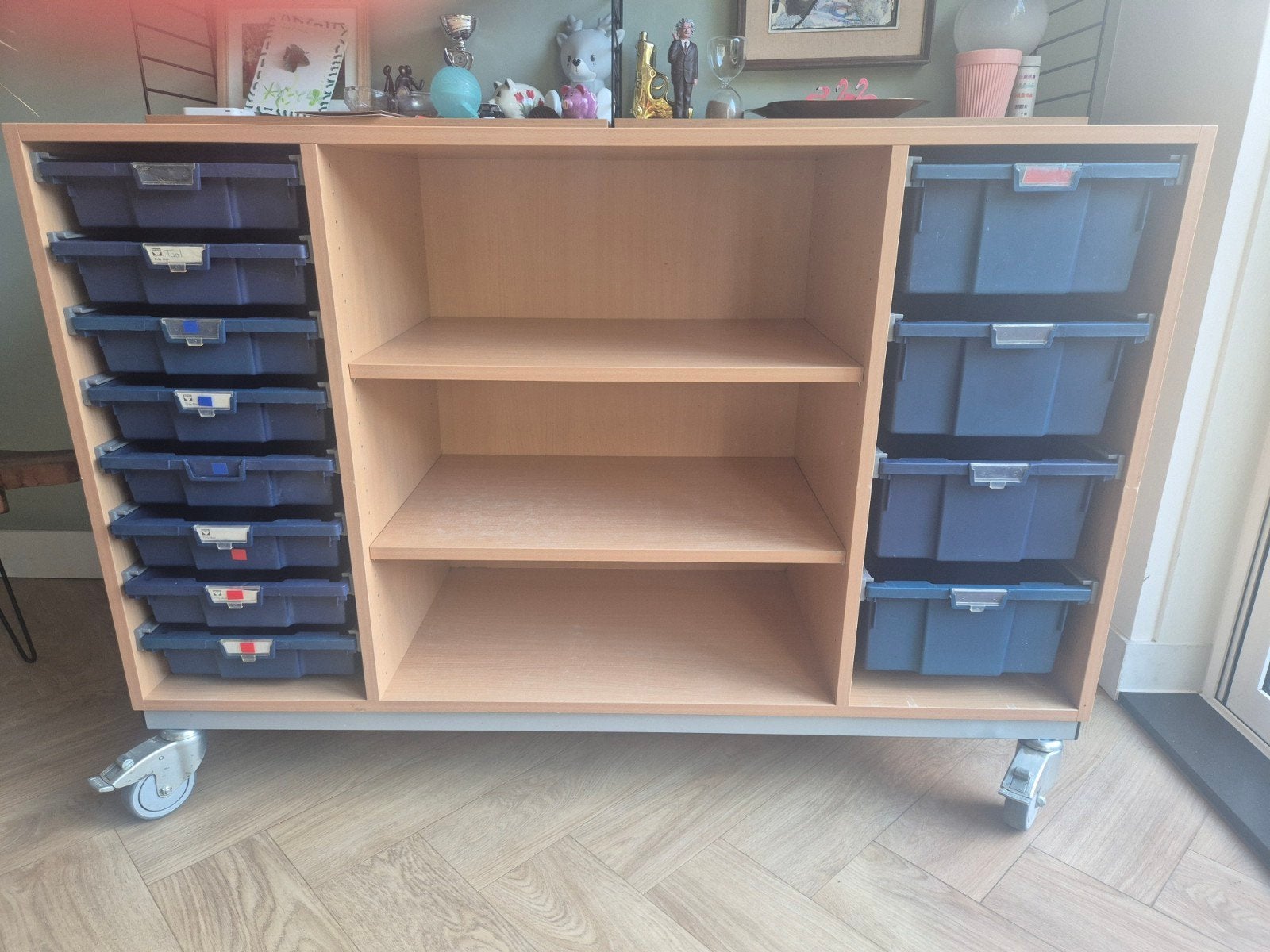 Schoolkast spelletjes kast, Huis en Inrichting, Ophalen, Gebruikt, 100 tot 150 cm, Minder dan 100 cm