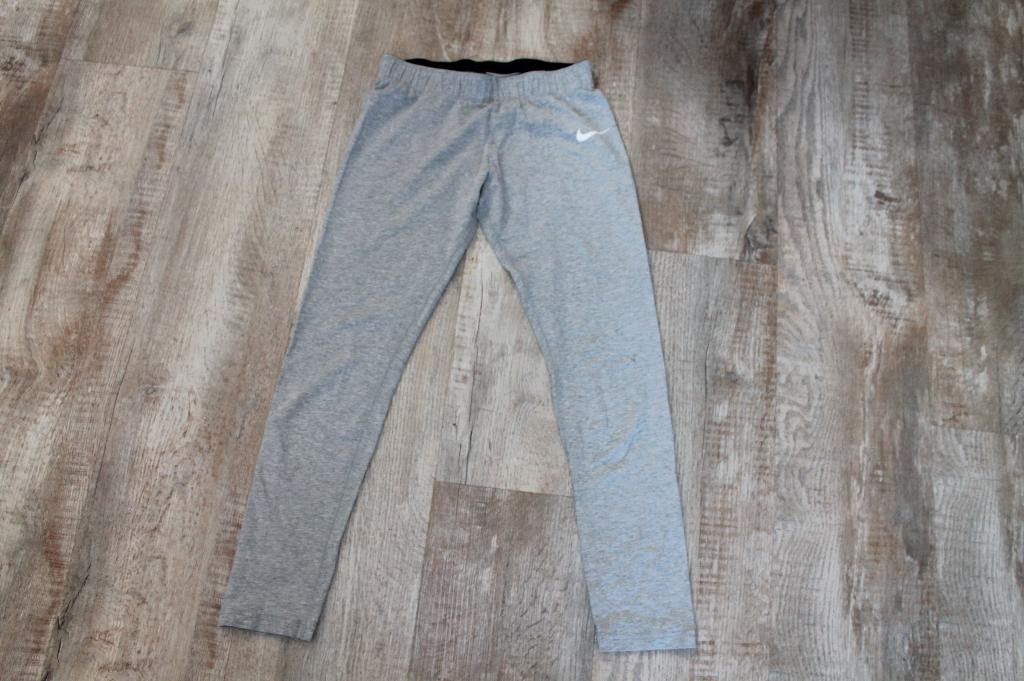 Nike legging voor een meis, Meisje, Sport- of Zwemkleding, Ophalen of Verzenden, Zo goed als nieuw
