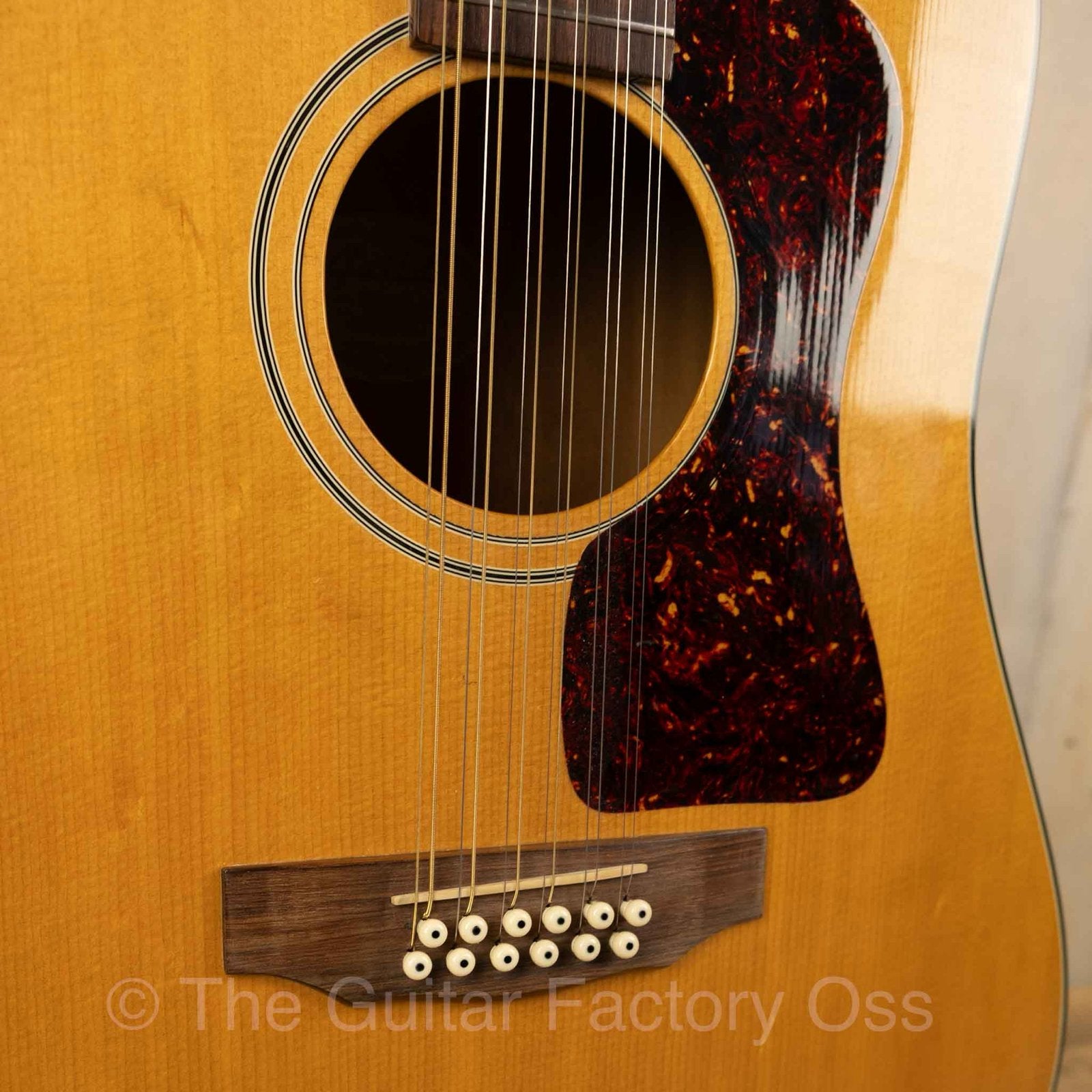Foto 6 van Guild USA D-25 12-string 1996
