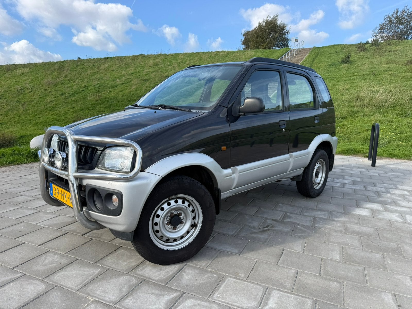 Daihatsu Terios 1.3 DX 1jr APK AUTOMAAT LAGE KM STAND UNIEK, Auto's, 1350 kg, 40 €/maand, 4 cilinders, 400 kg