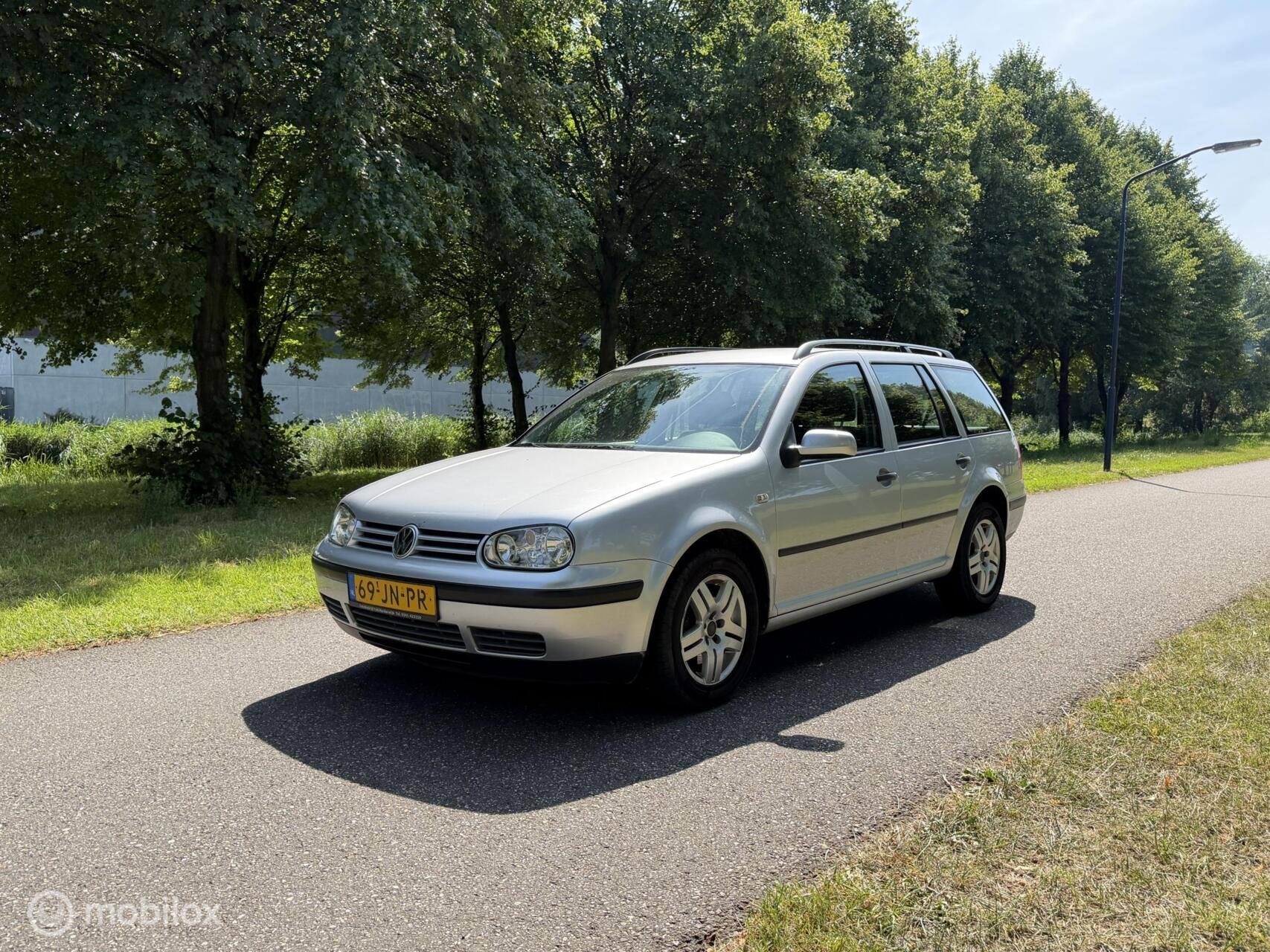 Volkswagen Golf Variant 1.6 Comfortline*AUTOMAAT*NW APK*AIRC, Auto's, Volkswagen, Gebruikt, Zwart, 4 cilinders, 600 kg