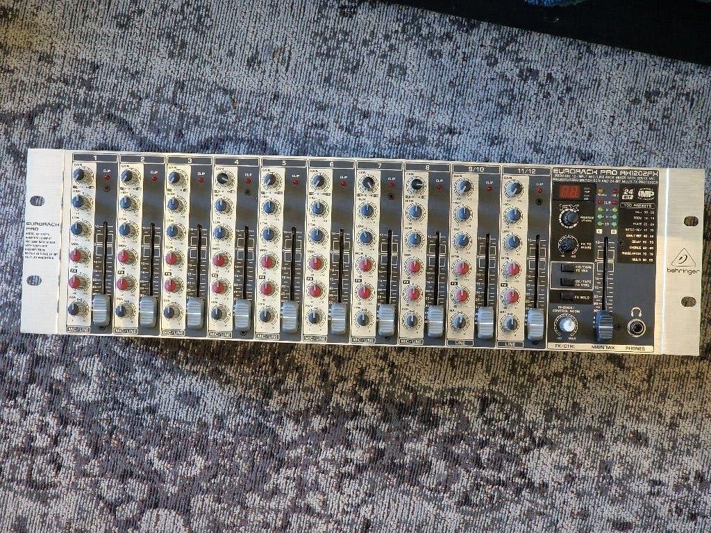 Behringer mengpaneel RX1202FX | Ruilen? Zie beschrijving, Muziek en Instrumenten, Ophalen, Gebruikt, 10 tot 20 kanalen, Microfooningang
