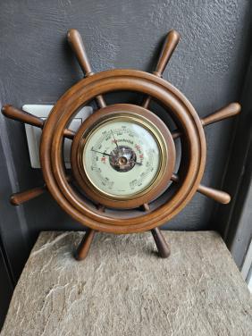 Prachtig houten stuurwiel barometer in nette werkende staat, Ophalen of Verzenden, Gebruikt, Motorboot of Zeilboot, Gebruiksvoorwerp