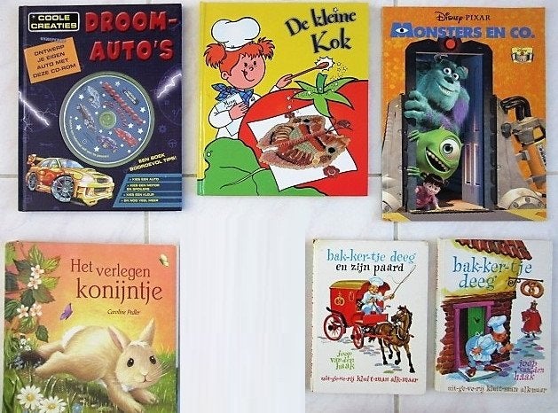 8 Kinderboeken - Disney dieren sprookjes Nickelodeon Pixar …, Ophalen of Verzenden, Zo goed als nieuw, Sprookjes