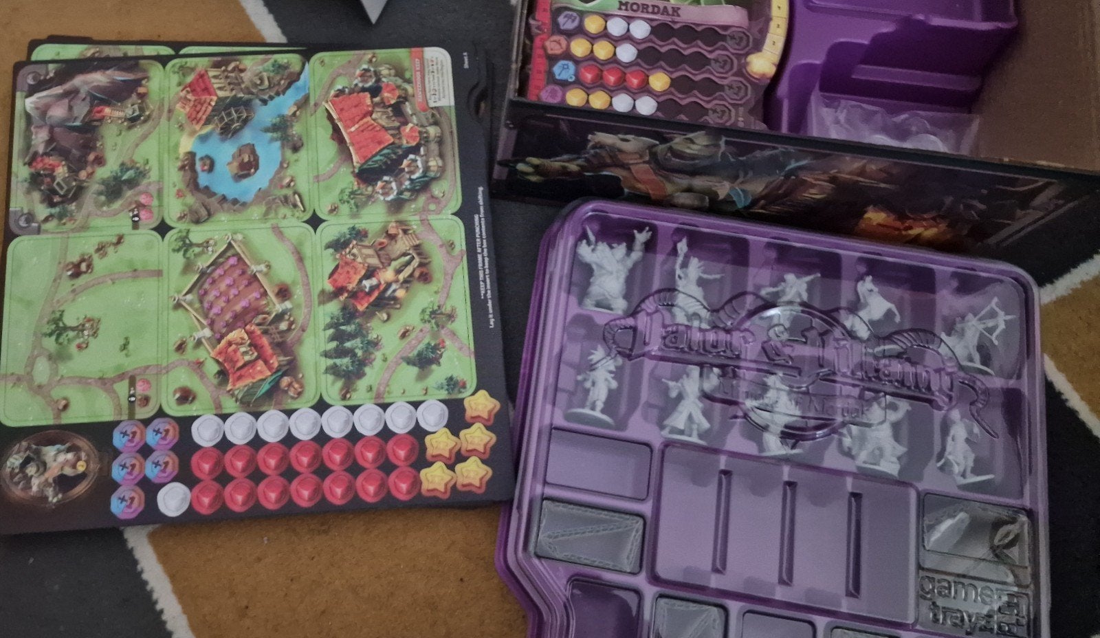 Valor & Villainy: Minions of Mordak Deluxe Edition, Hobby en Vrije tijd, Drie of vier spelers, Ophalen of Verzenden, Zo goed als nieuw