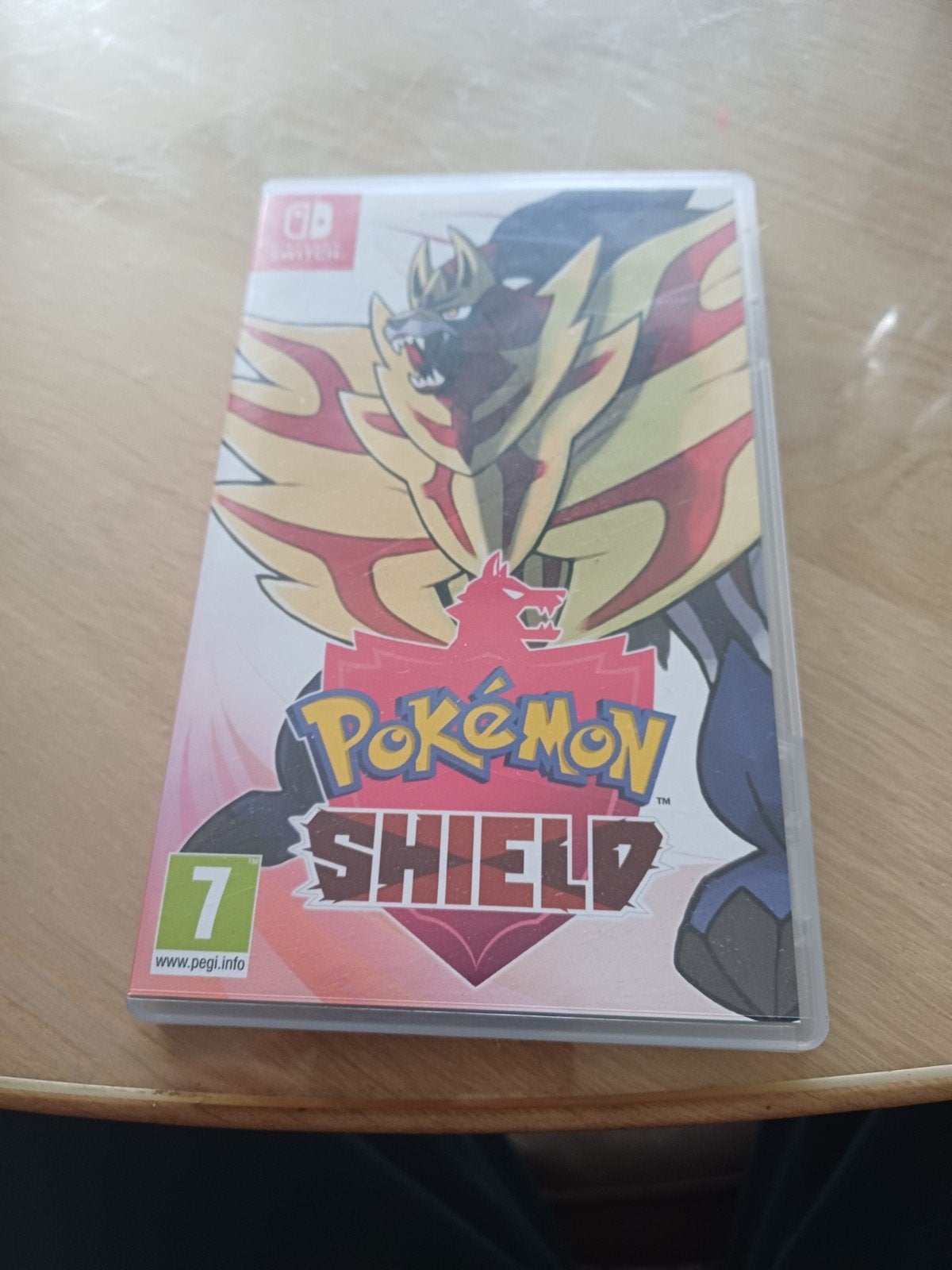 Pokémon Shield Nintendo Switch - Zo goed als nieuw, Spelcomputers en Games, Games | Nintendo Switch, Zo goed als nieuw, Role Playing Game (Rpg)