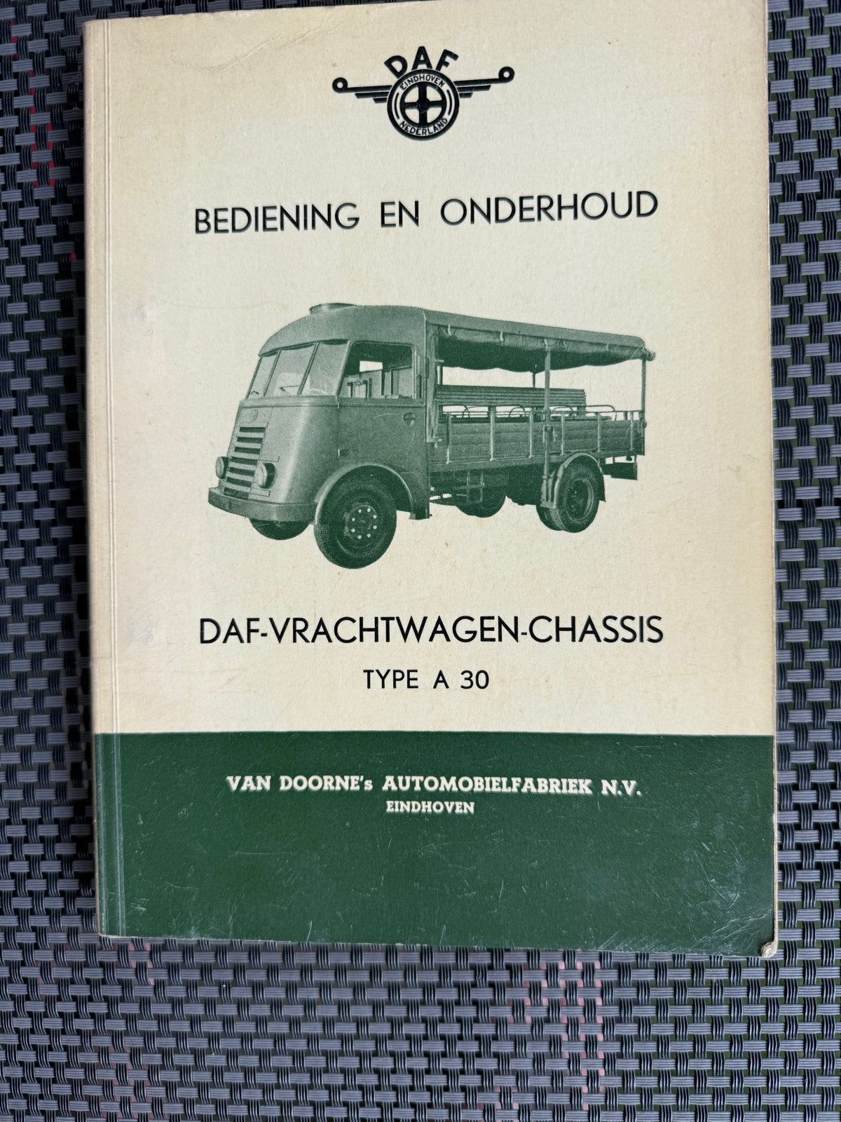 DAF Vrachtwagen-Chassis Type A30 Onderhoudsboek, Boeken, Auto's | Boeken, Ophalen of Verzenden, Zo goed als nieuw, Overige merken