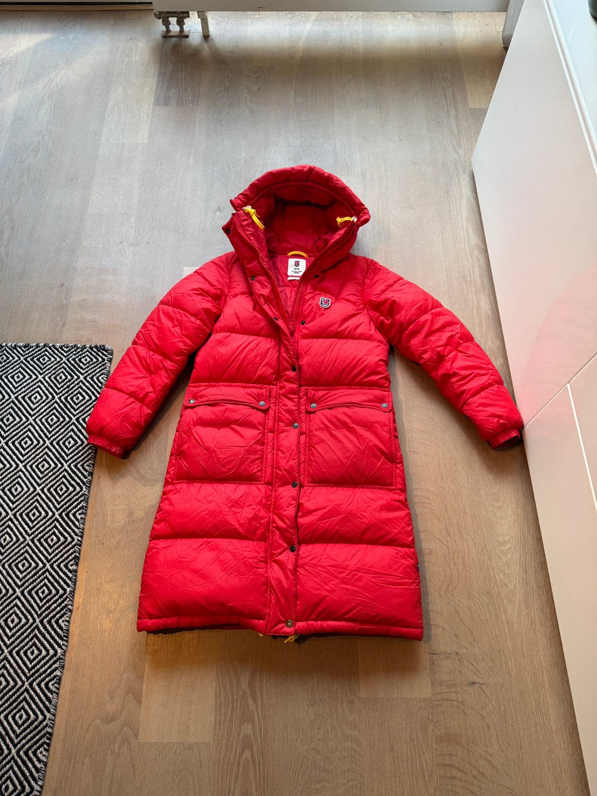 Fjallraven expedition long down parka w  maat S rood dons, Ophalen of Verzenden, Gedragen, Maat 38/40 (M), Rood