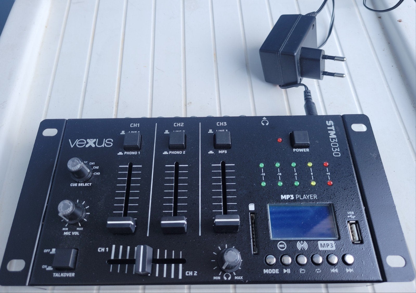 4  kanaals  mini  mengpaneel  Vexus STM 3030, Ophalen, Zo goed als nieuw, Overige merken