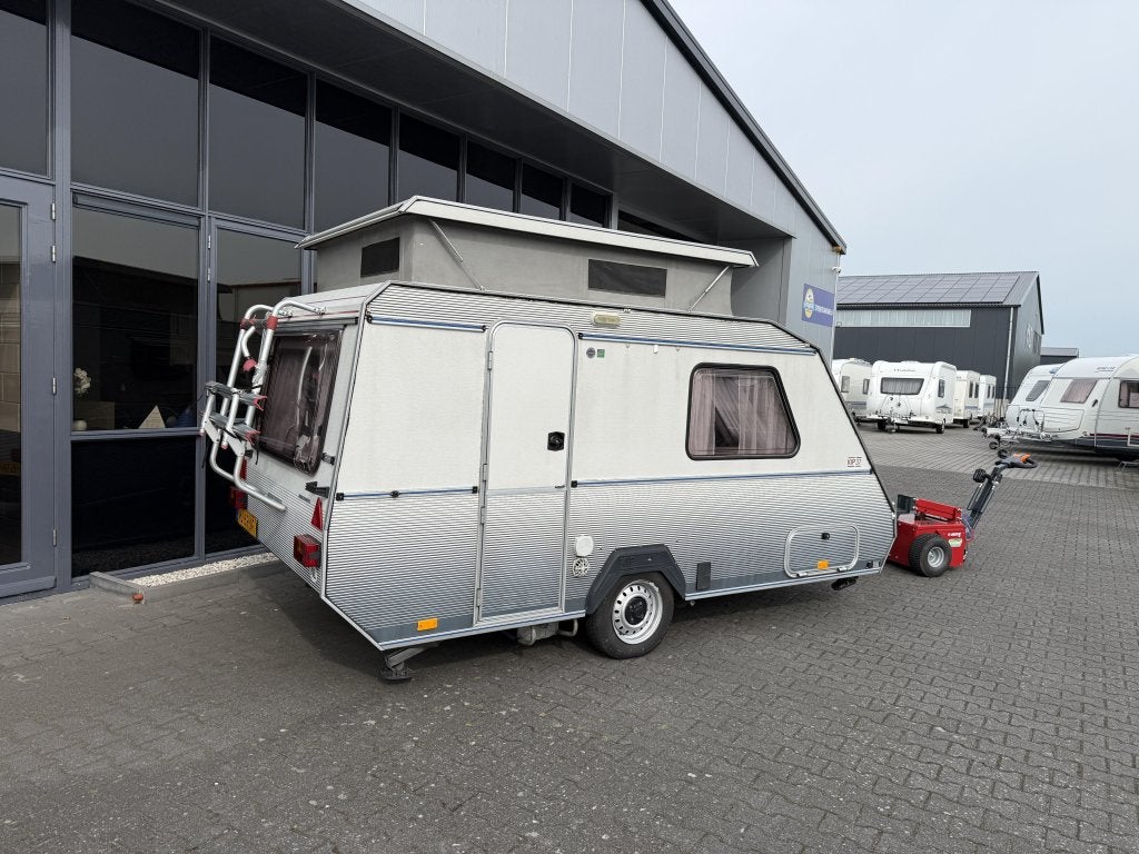 Kip Kompakt 37 KK Langslaper + Zit 542KG leeg hefdak caravan, Lengtebed, Kip, Bedrijf, Treinzit