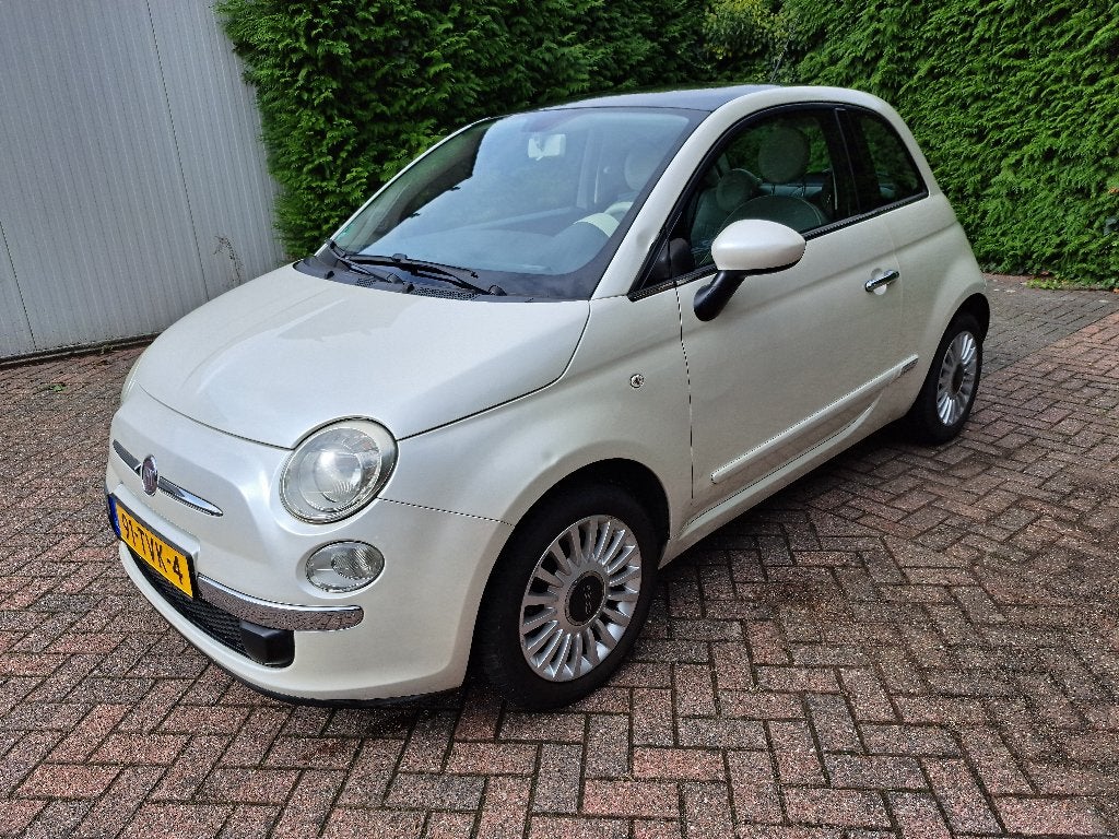 Foto 19 van Fiat 500 1.2 69pk 2012 Funky White
