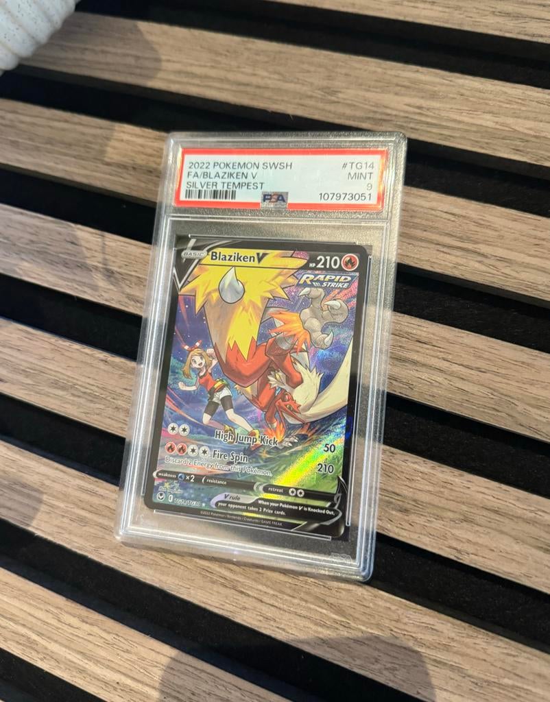 ‼️Blaziken V Full Art (TG14/TG30) - Astral Radiance PSA 9‼️, Ophalen of Verzenden, Zo goed als nieuw, Losse kaart, Foil