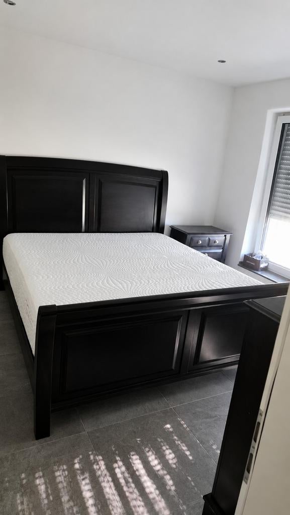 Complete slaapkamer set – massief donker hout, Ophalen, Vg, Tweepersoons, Zo goed als nieuw