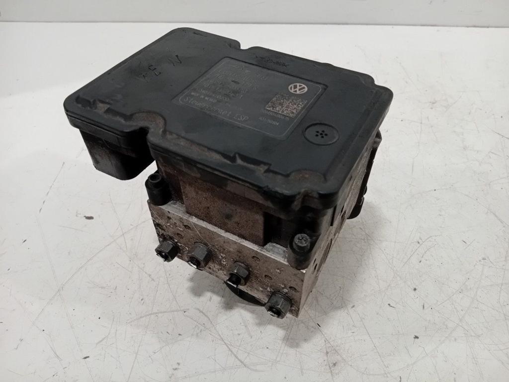 Abs pomp Volkswagen Multivan, Onderdelen@venauto.nl, Van der Ven Autorecycling B.V., Gebruikt, Ettenseweg 76, 4706 PB Roosendaal, The Netherlands