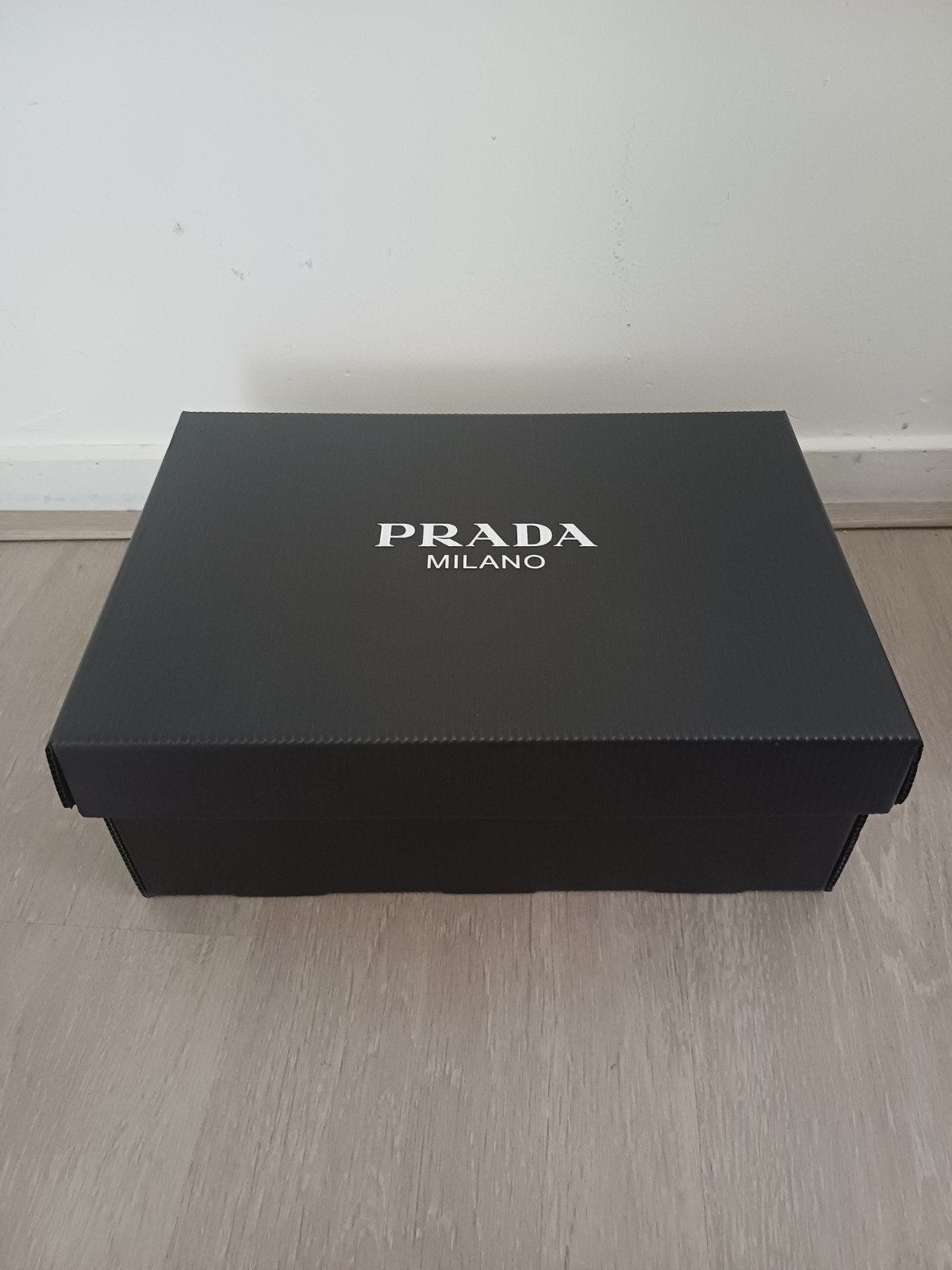 Prada Milano schoenendoos - Zwart, Prada, Zwart, Overige typen, Ophalen of Verzenden