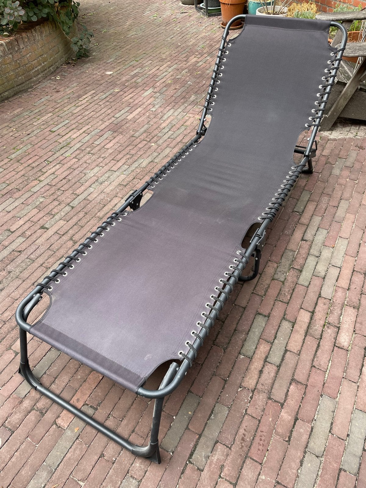 Ligbed/strandstoel - opvouwbaar en verstelbaar, Ophalen, Gebruikt, Metaal, Inklapbaar