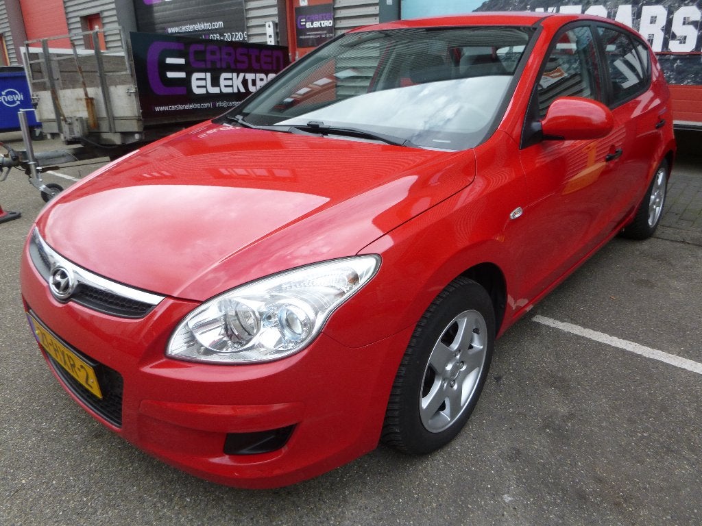 Hyundai i30 1.4, 5 deurs,AIRCO, alles elektr. trekh. APK2027, Voorwielaandrijving, Stof, Elektrische ramen, 4 cilinders