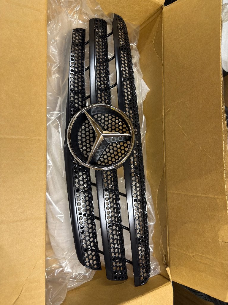 Mercedes W163 ML / Grill / New & origineel, Ophalen of Verzenden, Nieuw