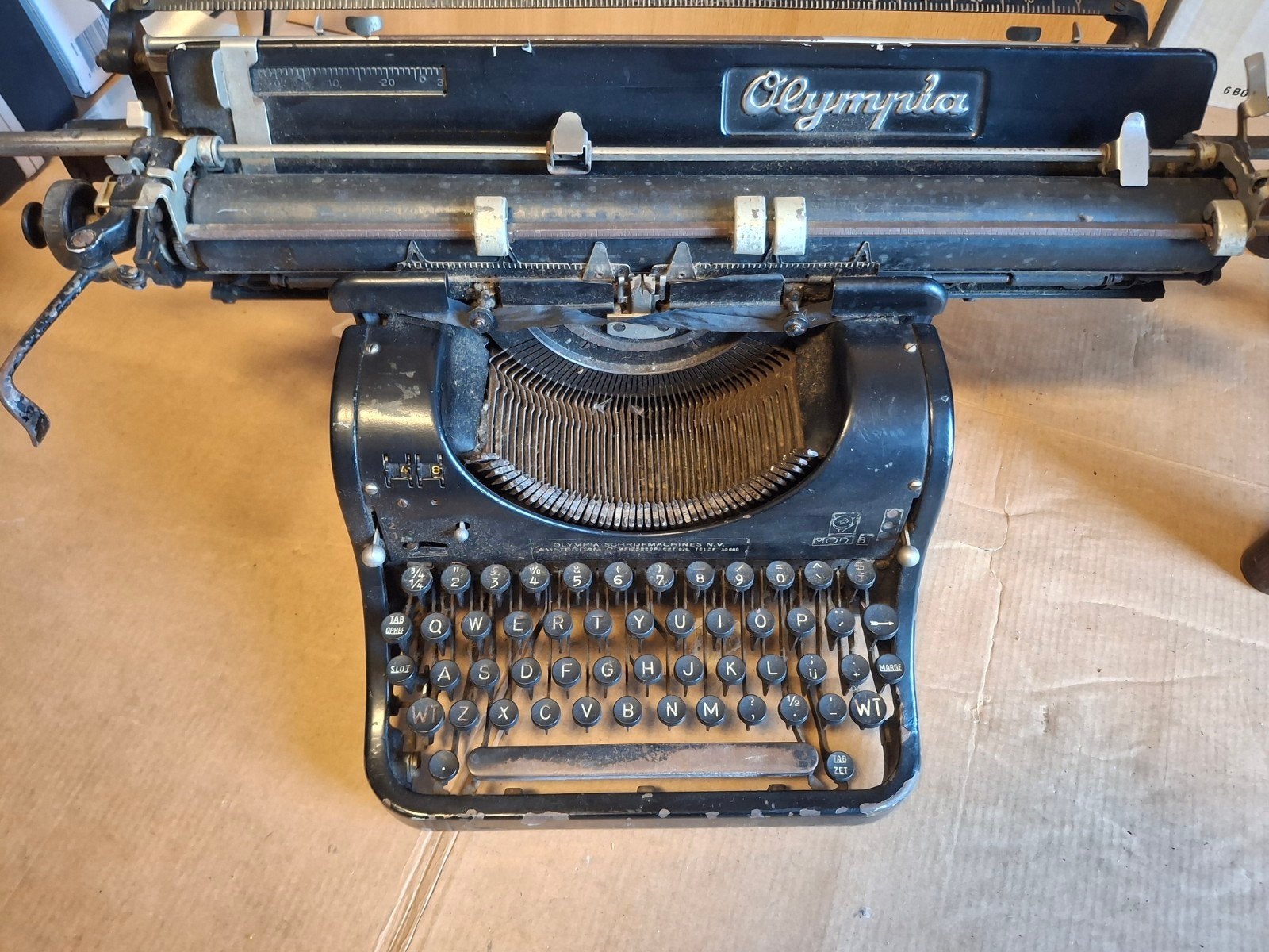 olympia typmachine rond 1950, Ophalen