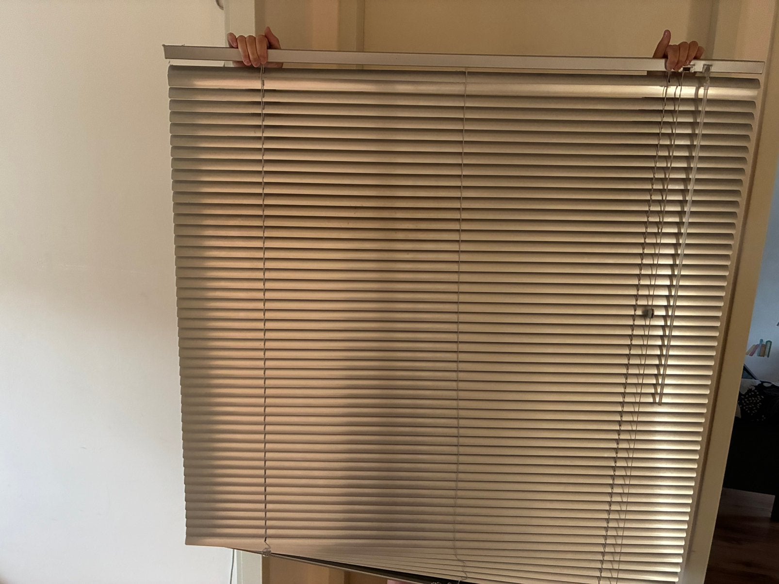 Aluminium luxaflex 1.20 x 1.60, Huis en Inrichting, Stoffering | Gordijnen en Lamellen, Ophalen, Overige materialen, 120 cm, Gebruikt