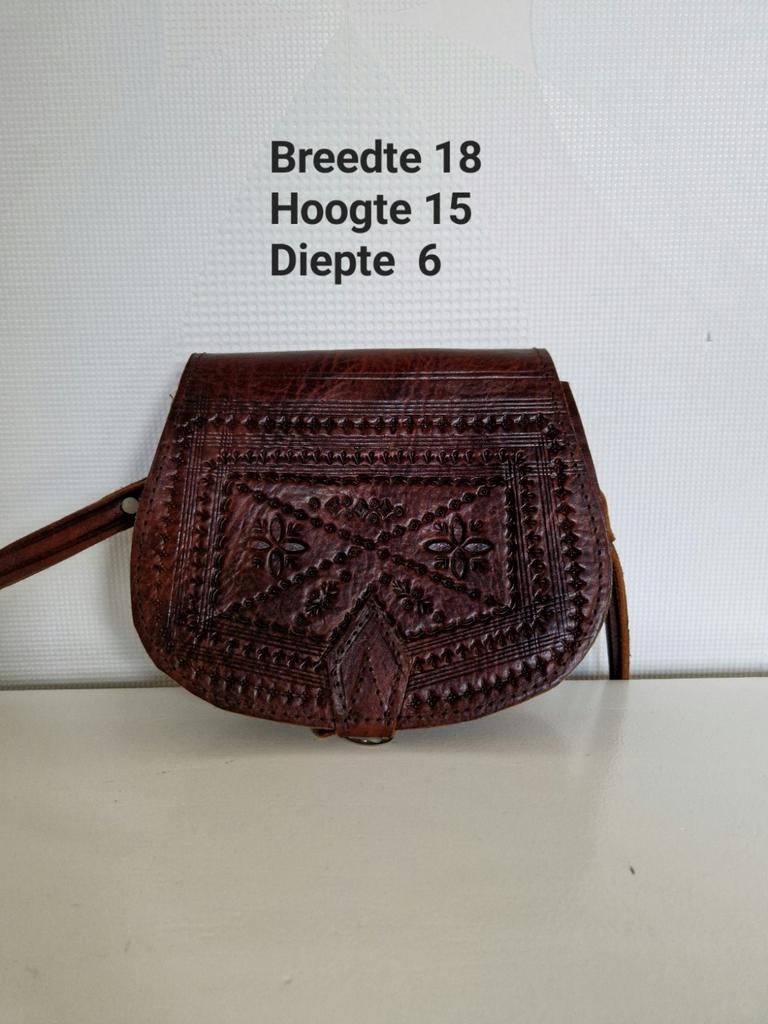 Handgemaakte Marokkaanse leren zadeltas - Bohemian Ibiza, Sieraden, Tassen en Uiterlijk, Ophalen of Verzenden, Nieuw, Bruin