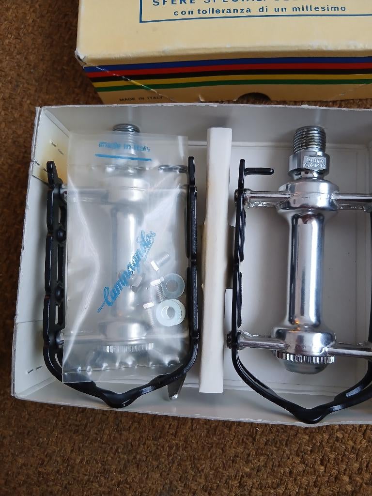 Campagnolo  record pedalen  en toeclips nieuw in doos., Fietsen en Brommers, Fietsonderdelen, Crankstel of Pedalen, Nieuw, Ophalen of Verzenden