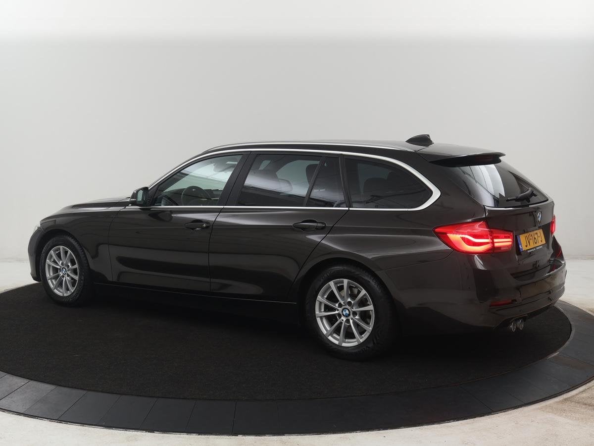 BMW 3-serie Touring 320d EDE Centennial Executive | Half led, Automaat, 745 kg, Euro 6, 4 cilinders