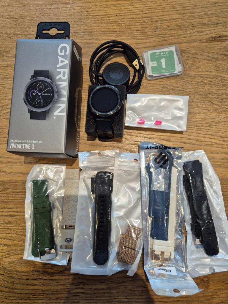 Garmin Vivoactive 3 GPS Sporthorloge met accessoires, Sieraden, Tassen en Uiterlijk, Sporthorloges, Gebruikt, Zwart, Ophalen of Verzenden