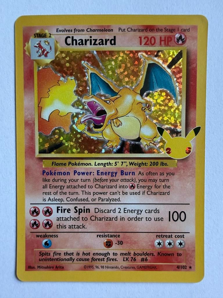 Charizard Pokémon Kaart Celebrations 4/102, Ophalen of Verzenden, Zo goed als nieuw, Losse kaart, Foil