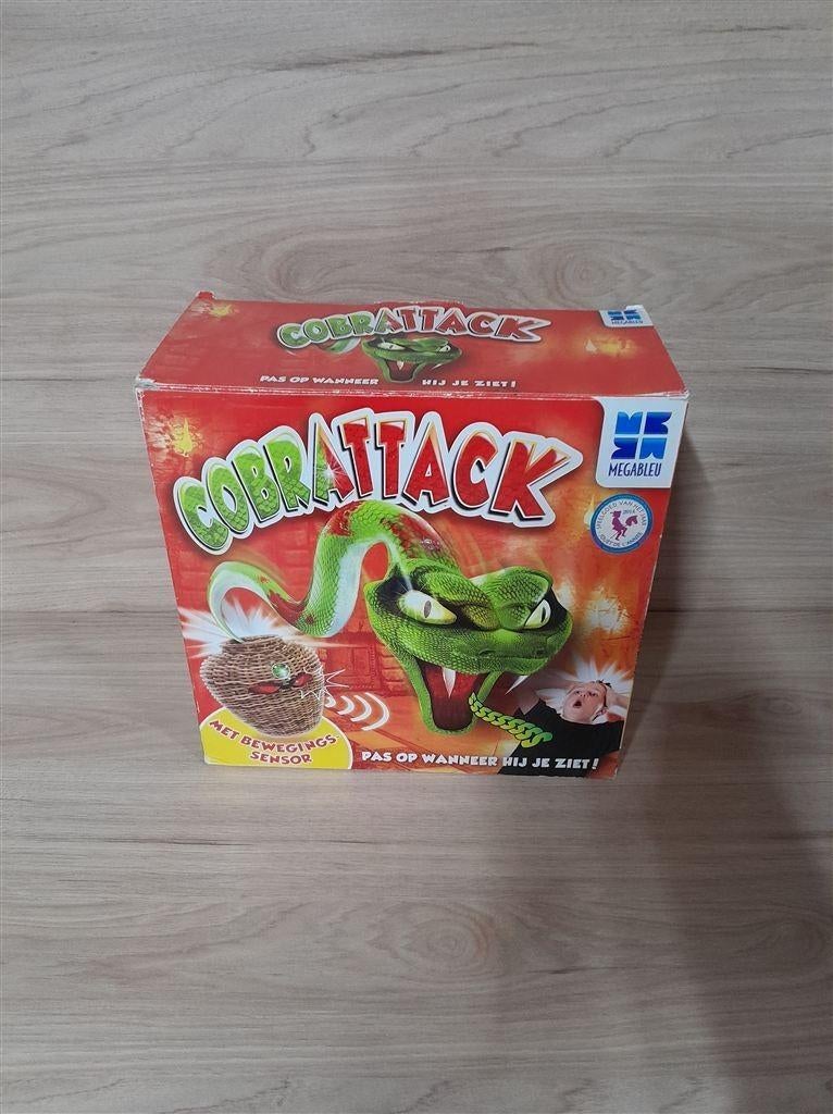 Cobraattack - cobra attack - s3015, Hobby en Vrije tijd, Gezelschapsspellen | Bordspellen, Verzenden, Zo goed als nieuw