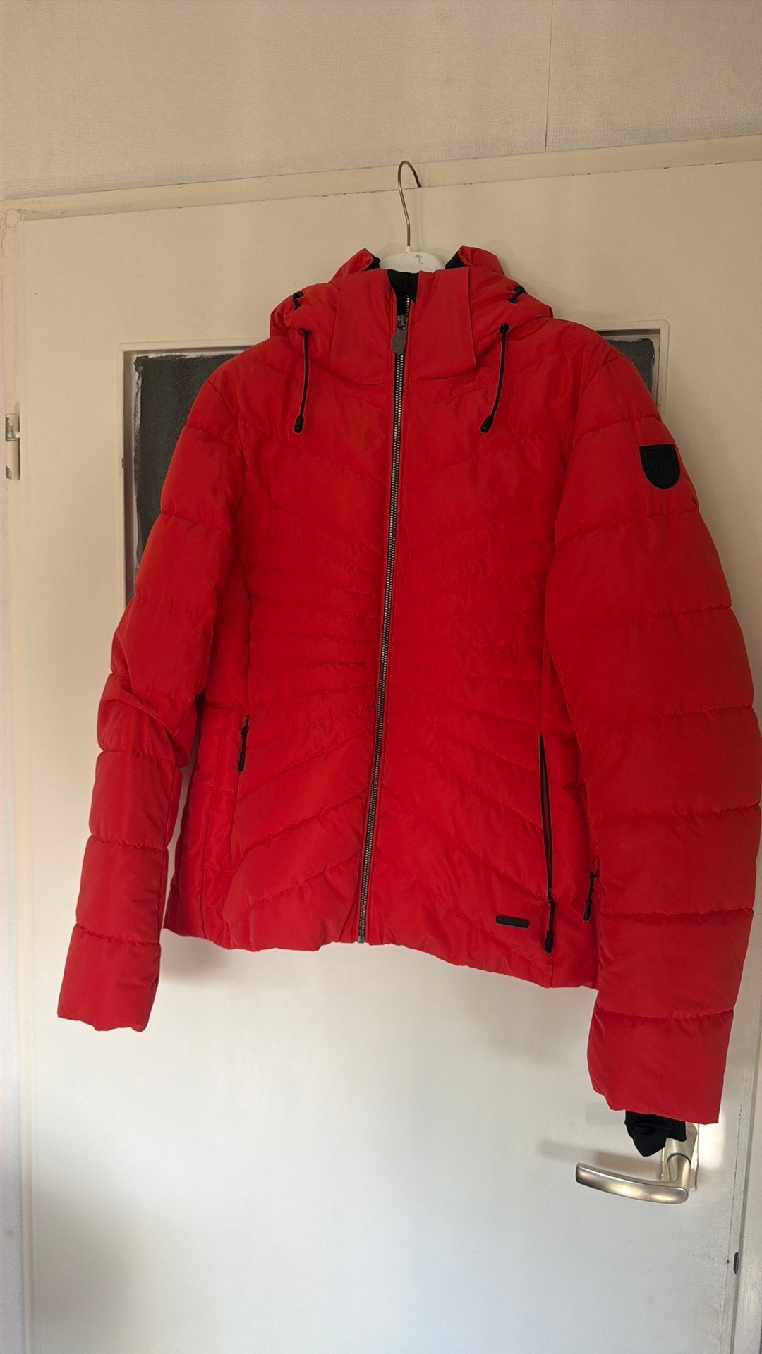 Falcon ski jas maat m dames, Kleding | Dames, Wintersportkleding, Ophalen of Verzenden, Gedragen, Maat 38/40 (M), Jack