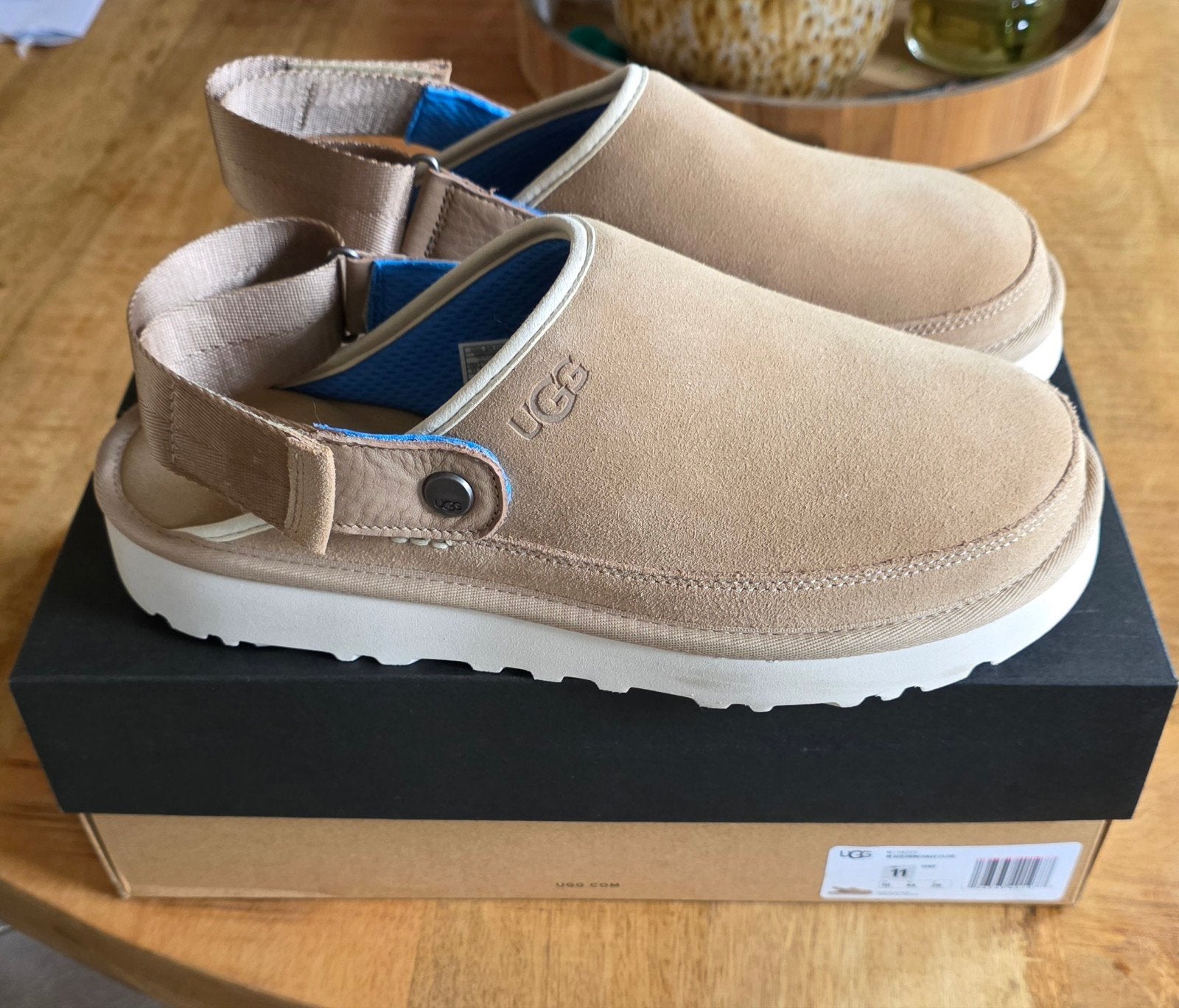 originele UGGS slippers/instappers. mt 44, Bruin, Nieuw, Ophalen of Verzenden, Uggs